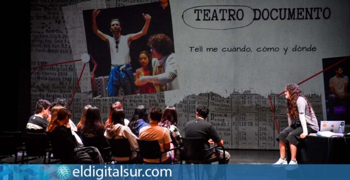 Participantes del taller de Teatro Documento en Espacio La Granja