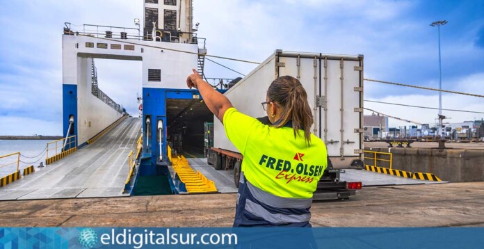 Fred. Olsen Cargo Express en operación reforzando el transporte de mercancías