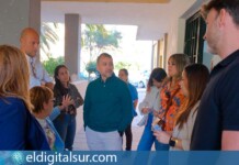 José Manuel Bermúdez y Belén Mesa visitan las obras de rehabilitación y accesibilidad en Los Gladiolos