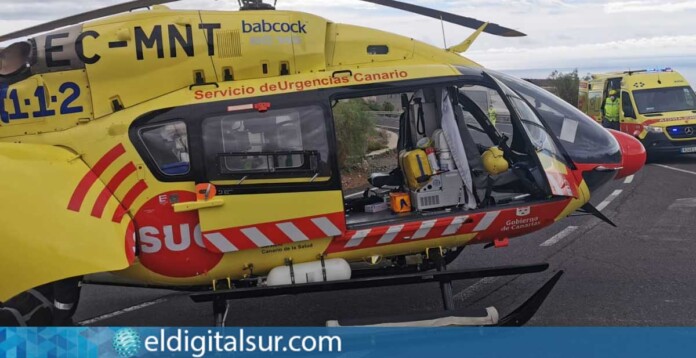 helicoptero-SUC-110526 Helicóptero medicalizado y una ambulancia del Servicio de Urgencias Canario