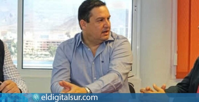 José Julián Mena, portavoz del Grupo Socialista (PSOE de Arona)