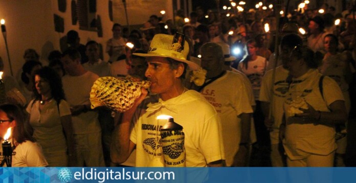 Imagen de las fiestas patronales de San Juan de la Rambla con el Resonar del Bucio