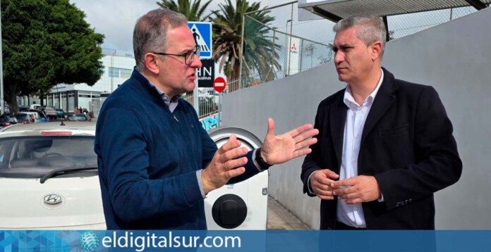 Trabajos de ampliación de la red municipal de recarga para vehículos eléctricos