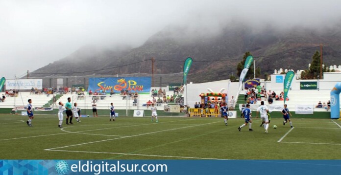Foto de Archivo: Fútbol Alevín, Santiago del Teide