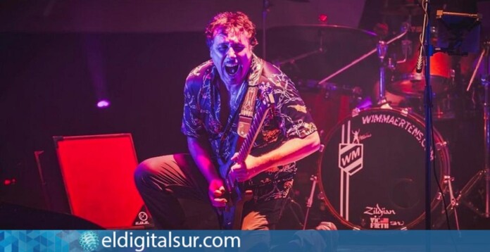 Gabor Lesko encabeza un homenaje a Pink Floyd que ya triunfa en escenarios nacionales e internacionales