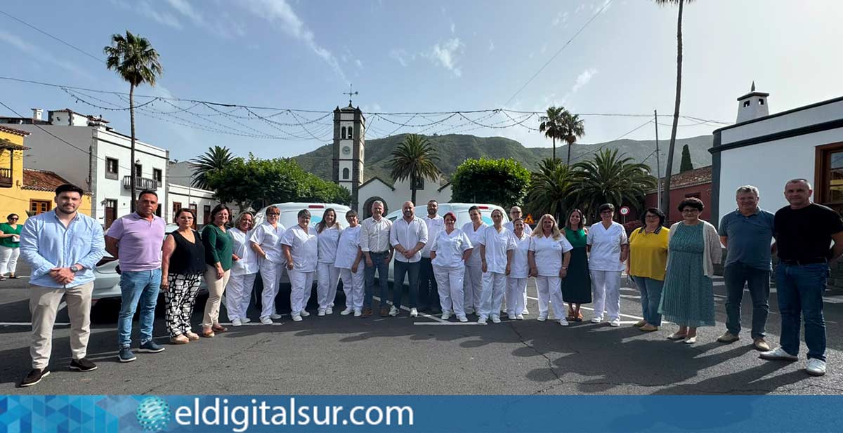 Presentación-Lirecan-S.L.,-Tegueste-300626 Representantes del Ayuntamiento de Tegueste y de Lirecan S.L. durante la presentación del nuevo servicio de limpieza municipal