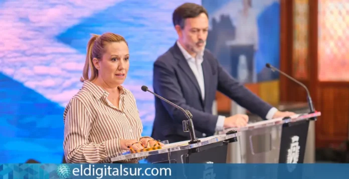 Rosa Dávila, presidenta del Cabildo de Tenerife, junto al vicepresidente insular, Lope Afonso
