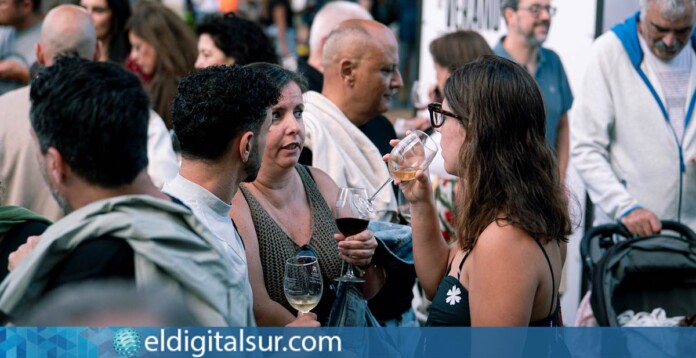 SanBetinto reunió a miles de asistentes en La Laguna con vinos de Tacoronte-Acentejo y gastronomía local