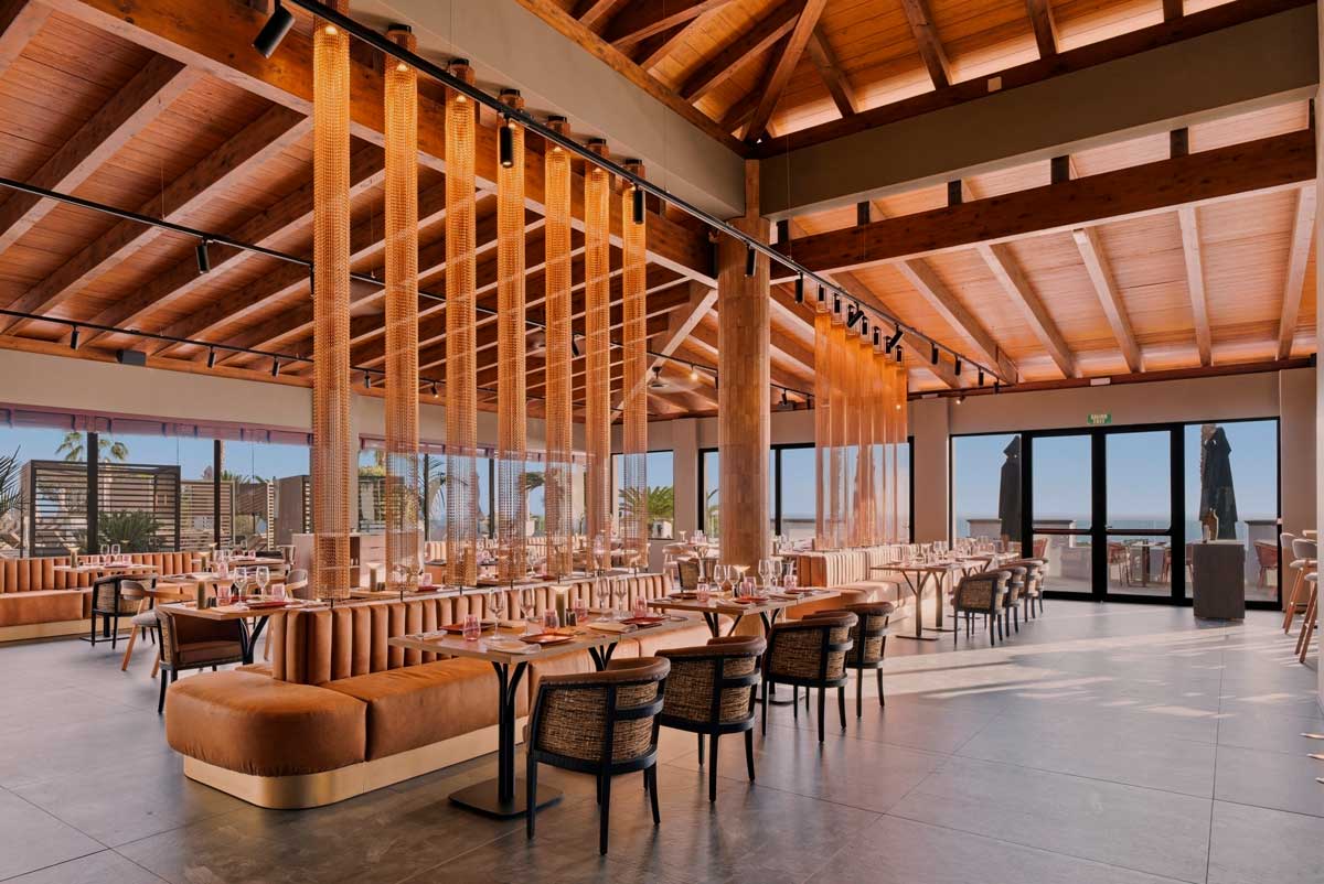 El interior del restaurante Volcán