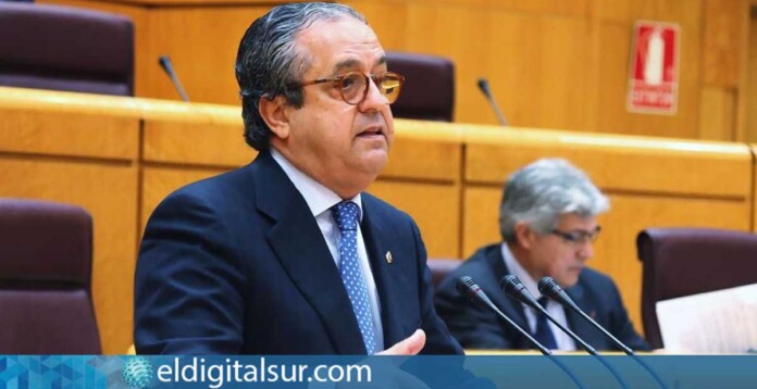 Antonio Alarcó, adjunto primero a la Diputación del Común y doctor en Ciencias de la Información / EDS