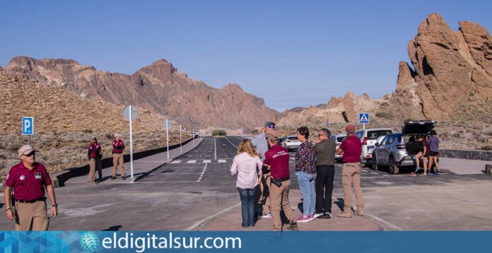 Aparcamientos-PN-El-Teide-160726 Visita institucional a los renovados aparcamientos de La Ruleta y Cañada Blanca, en el Parque Nacional del Teide