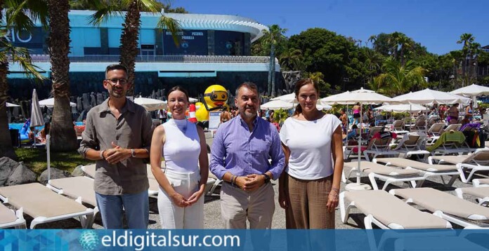 Presentación del Club de Manri en el Parque Marítimo de Santa Cruz