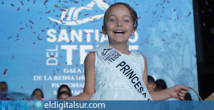 Aurora Ariel Naaktgebor Onuta, tras su proclamación como Reina Infantil de las Fiestas Patronales de Santiago del Teide 2026