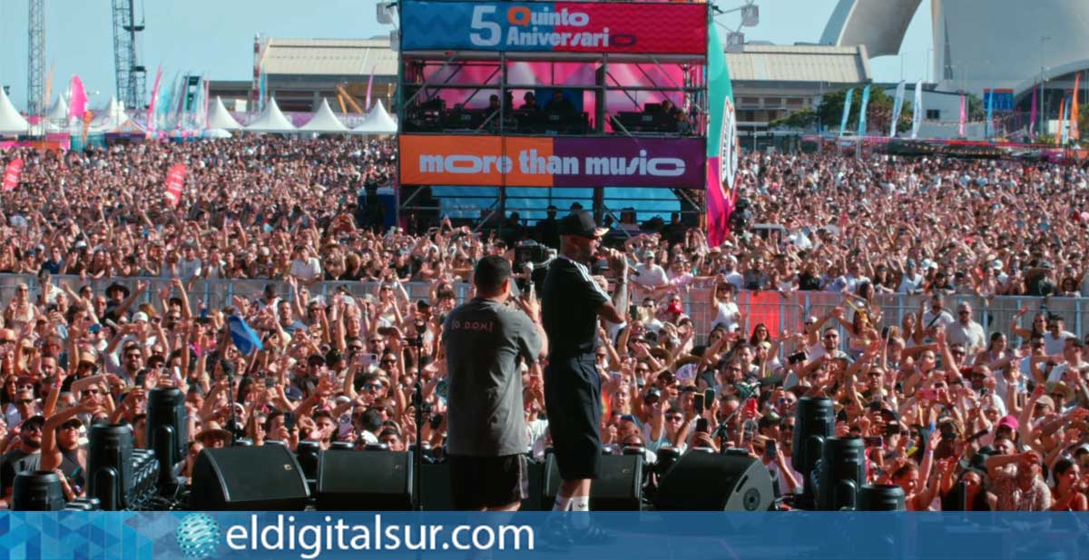 Farruko durante su actuación en el Cook Music Fest de Santa Cruz de Tenerife