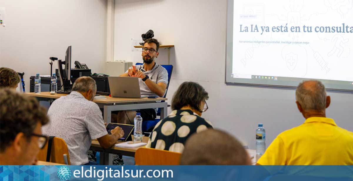 Faustino Afonso, durante su participación en el curso de la Universidad de Verano de Adeje sobre IA y Salud