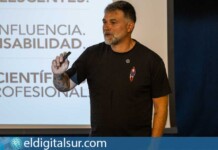 Gonzalo Silio, durante su intervención en el curso sobre protección de la infancia y la adolescencia en el entorno deportivo de la Universidad de Verano de Adeje
