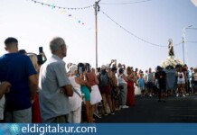 La Virgen del Carmen durante su tradicional procesión marítima en Punta del Hidalgo