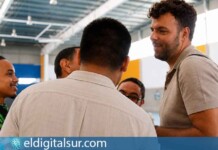 Rubén García Casañas durante su visita al campamento inclusivo para personas con discapacidad en El Médano