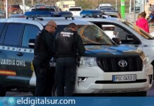 Archivo de agentes de la Guardia Civil durante un operativo