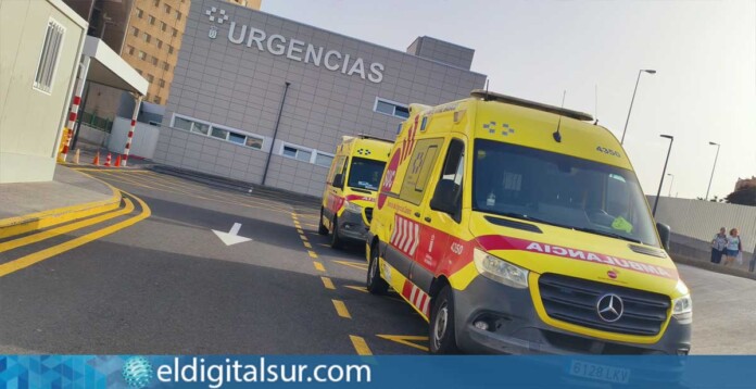 Ambulancia del Servicio de Urgencias Canario en una imagen de archivo / Foto: EDS
