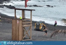 Trabajos de limpieza y mantenimiento en Playa Jardín