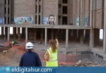 El Ayuntamiento de Santa Cruz ha demolido varios tramos de escaleras para dificultar el acceso a las plantas superiores del inacabado hotel de Añaza