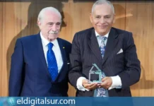 Efraín Medina recibe el premio anual de la Fundación CICOP en Las Pirámides de Güímar por su labor en la conservación del patrimonio artesanal de Tenerife