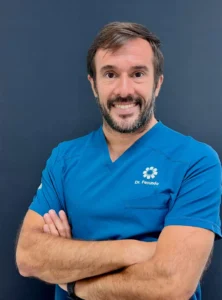 El Dr. Facundo Ríos, cirujano de Costa Adeje Dental Center