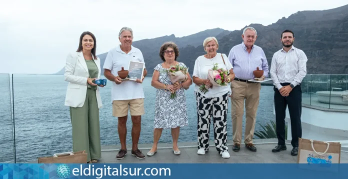 Homenaje Matrimonios Turistas Santiago del Teide 300926 Homenaje a matrimonios por su fidelidad turística