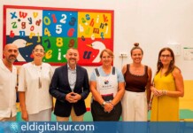 José Manuel Bermúdez y Charín González, durante la visita a la escuela infantil Faina