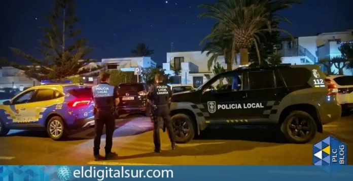 Agentes de la Policía Local de Arona en el lugar de los hechos