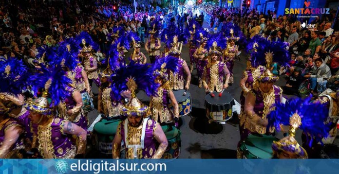 Cabalgata Anunciadora del Carnaval - Santa Cruz de Tenerife.