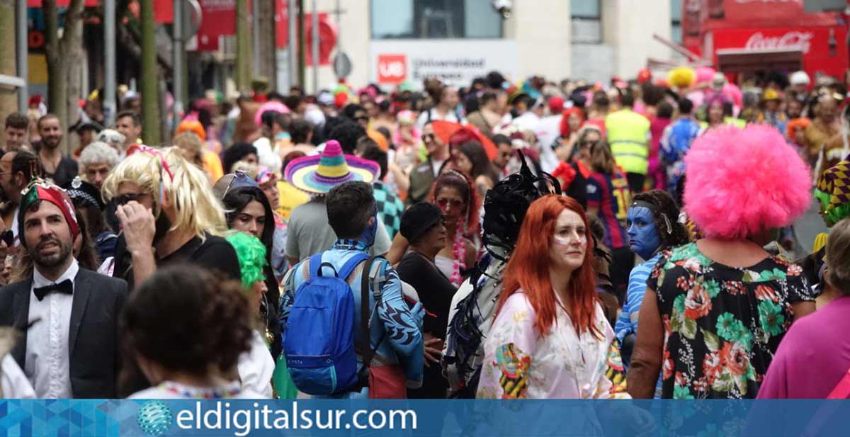 Multitudinario Arranque del Carnaval de Santa Cruz de Tenerife 2024.