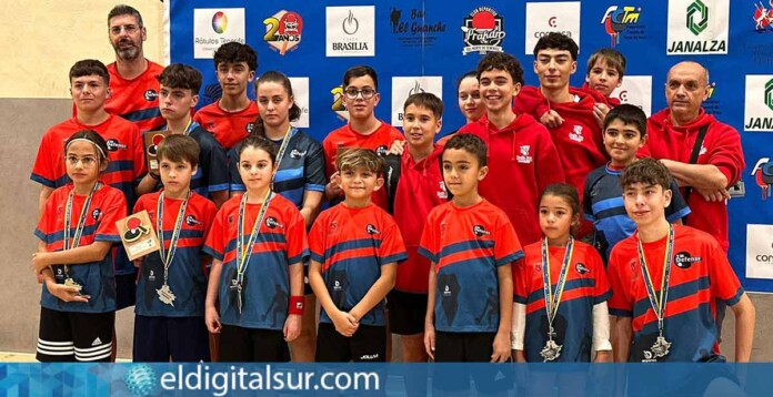 Defense en los Campeonatos de Canarias 2023 de tenis de mesa.