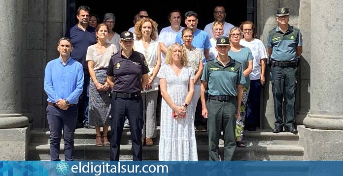 La Delegación del Gobierno en Canarias guarda un minuto de silencio tras el último asesinato por Violencia de Género en Tenerife
