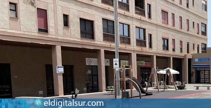 plaza del Edificio Airán en Barranco Grande 2023
