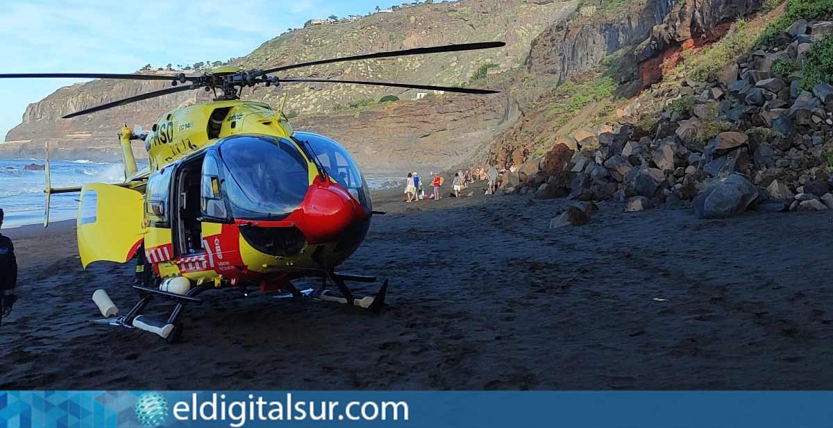 Playa de Los Patos - Helicóptero del SUC