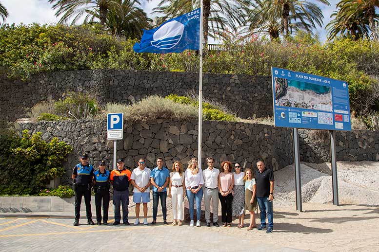  banderas azules en las playas de El Duque y Torviscas