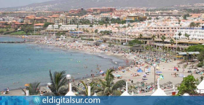 Playa de Puerto Colón (Costa Adeje)