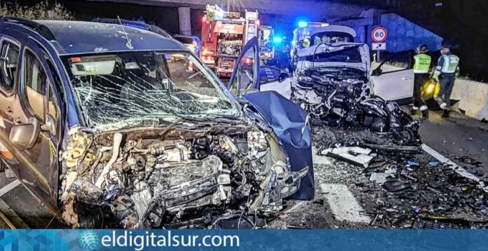 Colisión frontal en la autopista TF-1 (adeje)