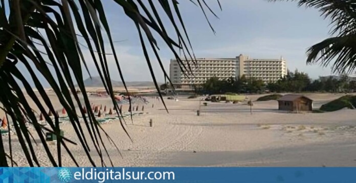 Orden de demolición para el complejo Oliva Beach tras la pérdida de concesión