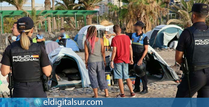 casetas retiradas Playa Parque Marítimo Santa Cruz