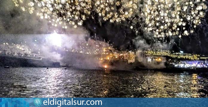 Puerto de Santiago se ilumina con fuegos artificiales y drones