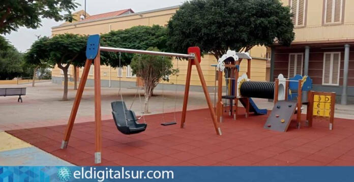 Parque infantil de la plaza San Martín de Porres (La Laguna)