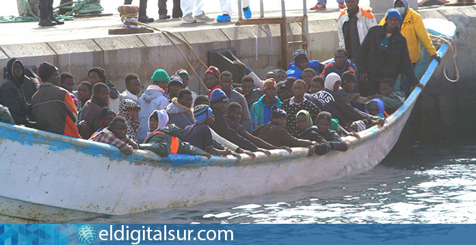 Desembarcan hoy 110 migrantes en pateras a las Costas Canarias