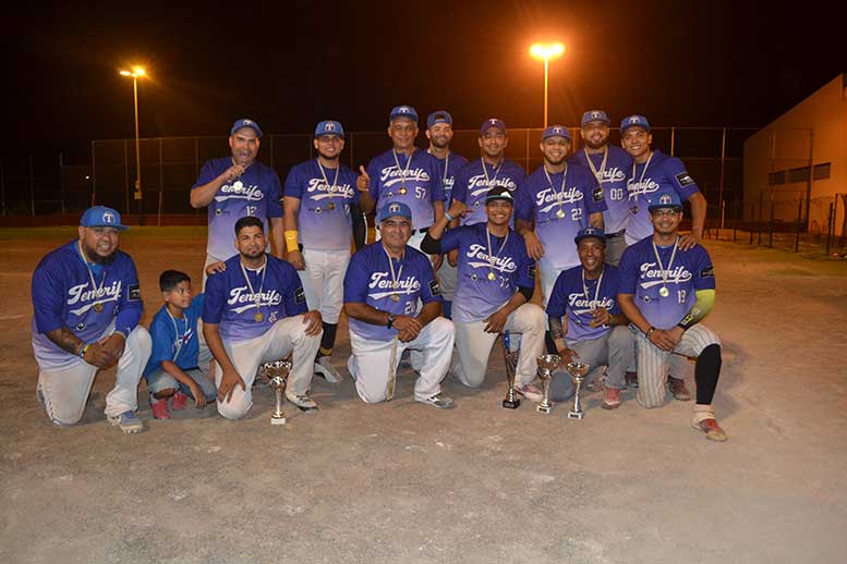 Tenerife y Caribeños campeones de la Liga de Softbol Slowpitch